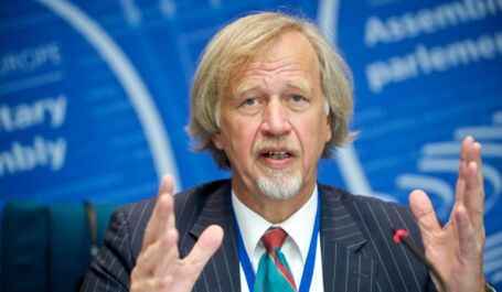 Video: dr Wolfgang Wodarg selgitab, miks koroona-vaktsineerimine tuleb peatada