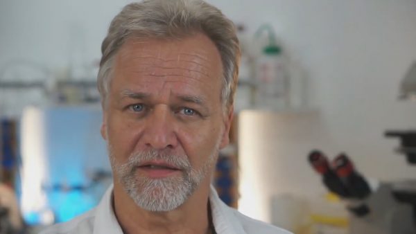 Bännitud video! Teadlane Andreas Kalcker ja Mike Adams (Health Ranger) räägivad kloordioksiidist