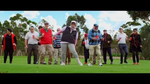 Inspireeriv lugu Tones and I ülemaailmse hiti “Dance Monkey” taga